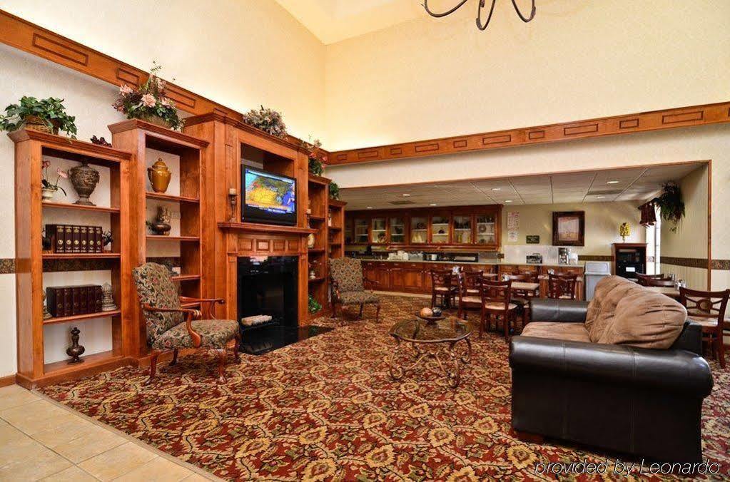 Best Western Bradbury Inn & Suites Перри Экстерьер фото